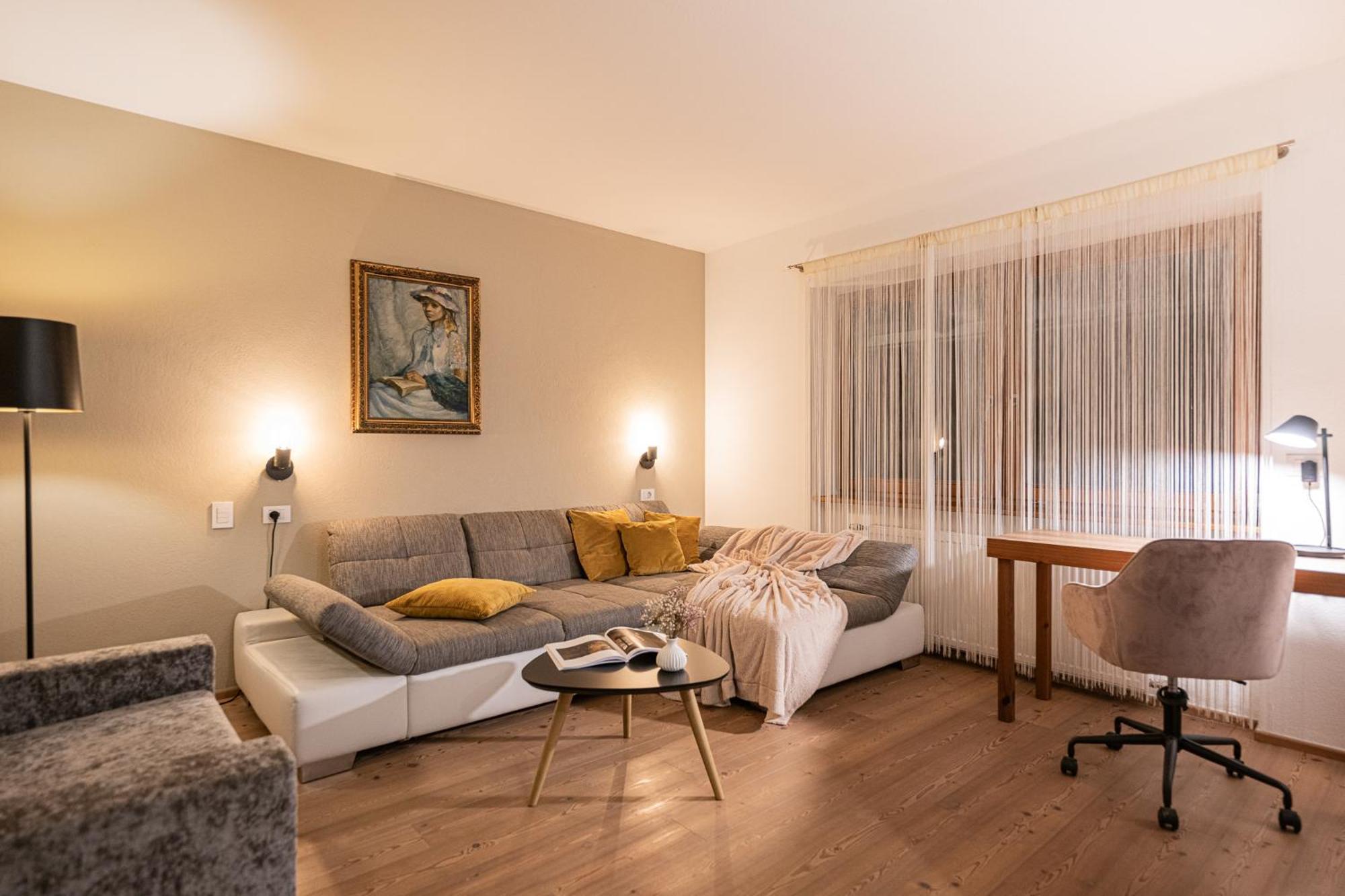 Myloisl Apartments Lutago Exterior photo